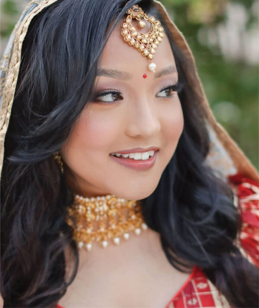 www.makeupbyahshia.com